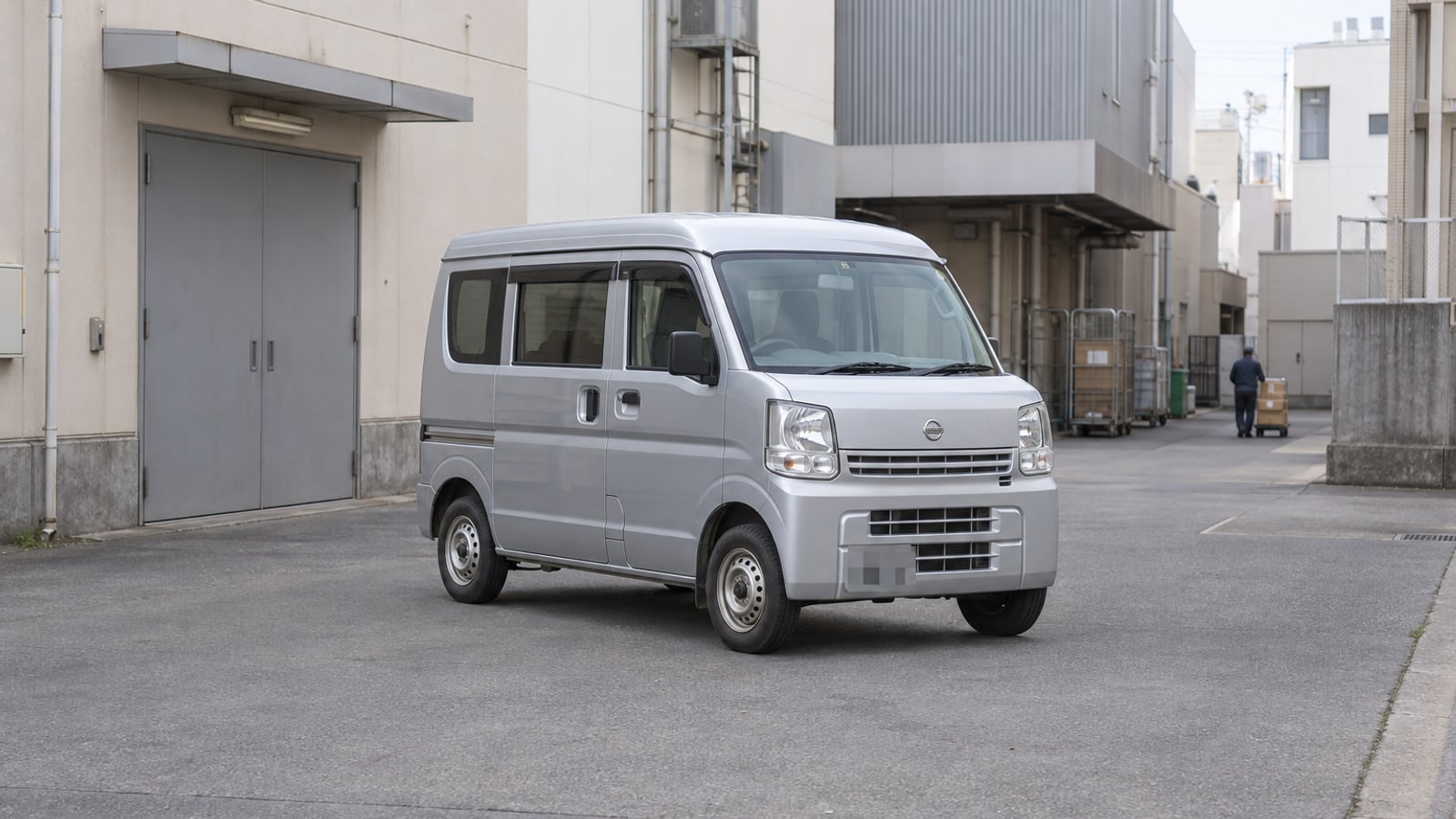 日産 クリッパーバン（軽バン）の外観
